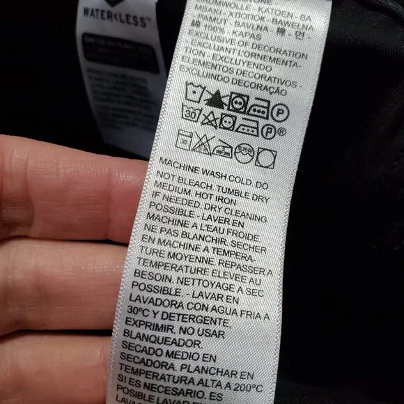 LEVI'S High Waisted Mom Jean Tapered Leg Stretch Distressed Black Women 28 x 28" - Picture 11 of 16